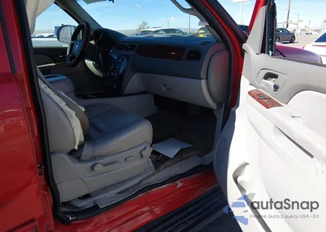 2010 Chevrolet Avalanche 1500 Lt1 z USA, uszkodzony, nr VIN 3GNNCFE08AG237526